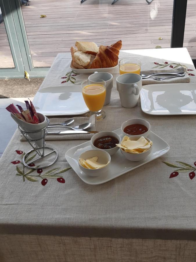 La Toulotte Chez Claire Et Christian Hotel Sancy-les-Provins ภายนอก รูปภาพ